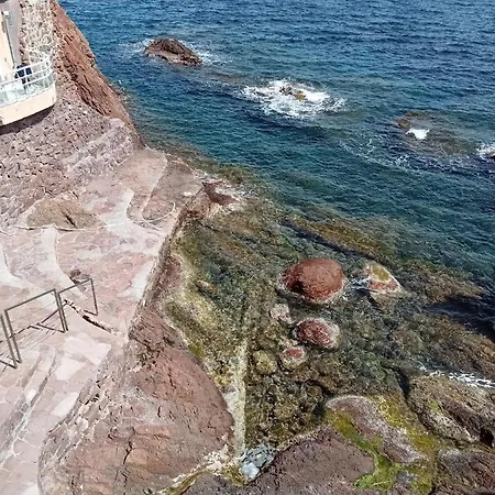 Calme Vue Pieds Dans L'eau